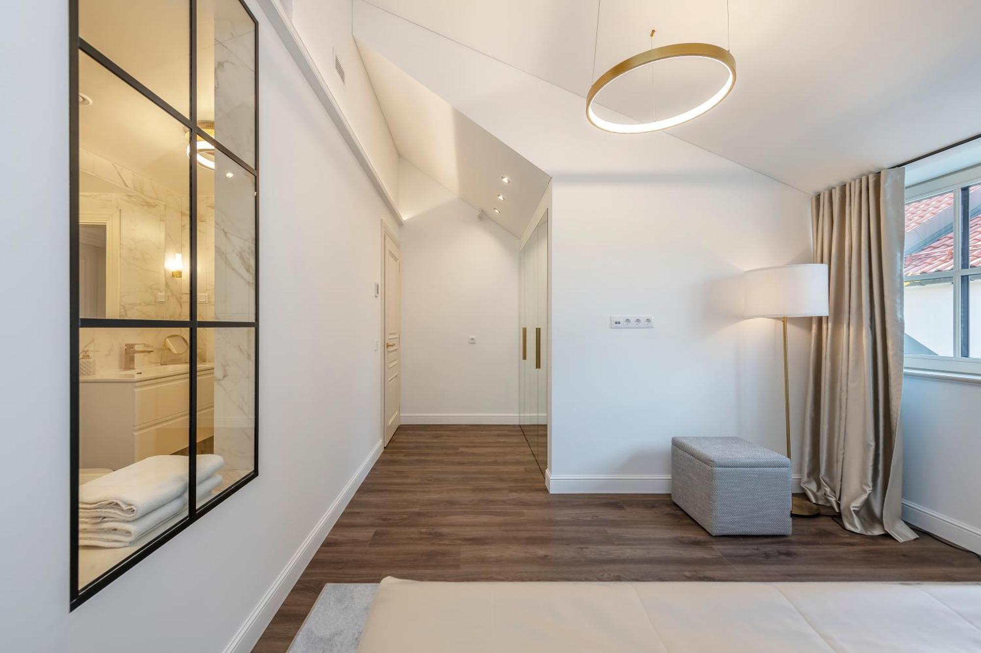 Artsy Exclusive Old Town Residence Gallery Walk 维尔纽斯 客房 照片